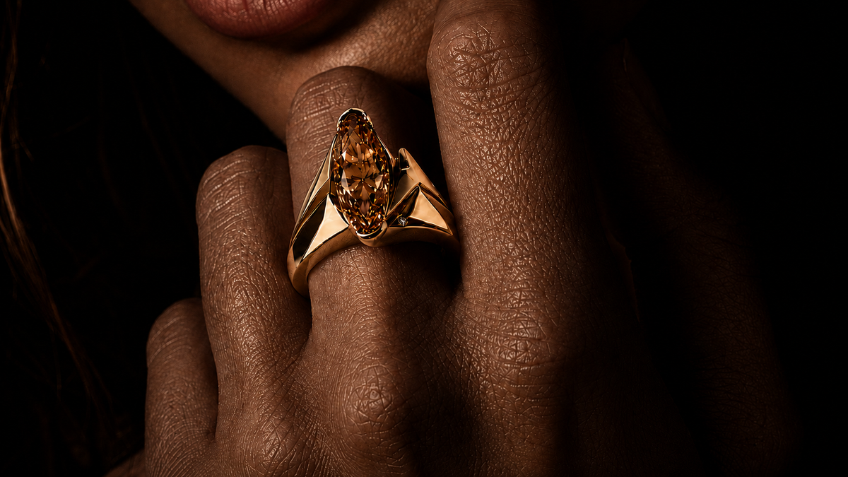 Crest Ring